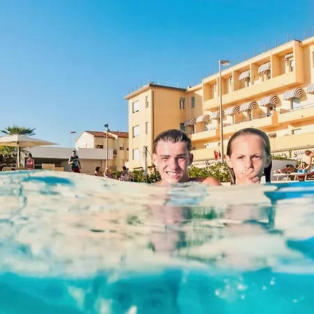 Stella Marina 3*