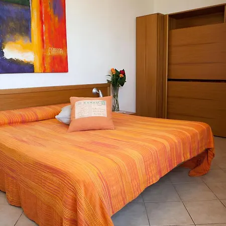 Stella Marina Hotel 3*