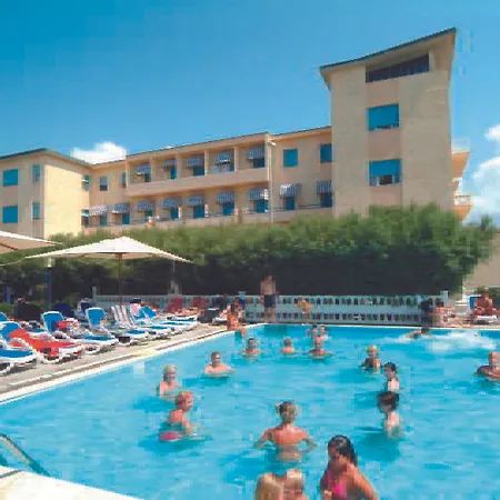 Stella Marina Hotel 3*